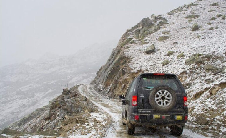 manali-leh-jeep-safari2